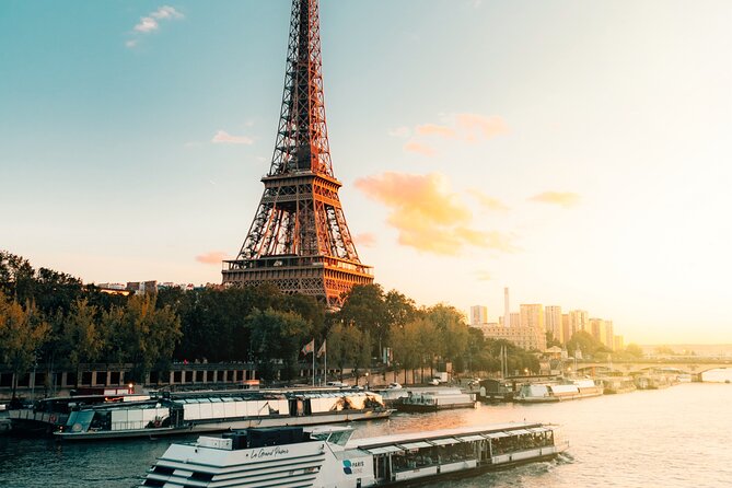 Paris: 1 Hour Seine River Cruise Ticket