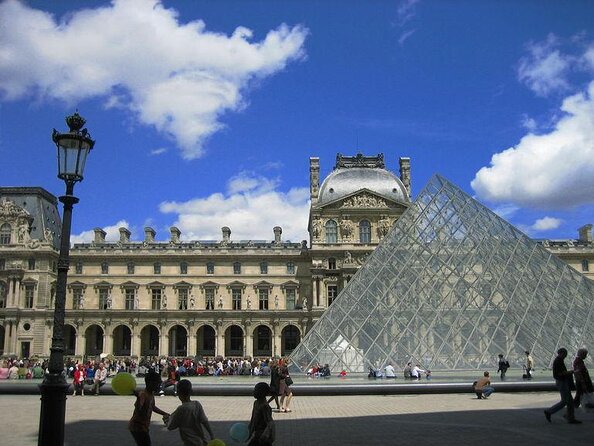 Paris City Center & Louvre Tour Reserved Entry Included! - Semi-Private 8ppl Max