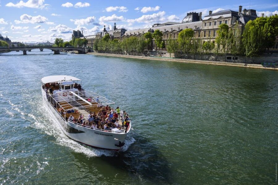 Paris: Seine River Morning Guided Sightseeing Cruise - Good To Know