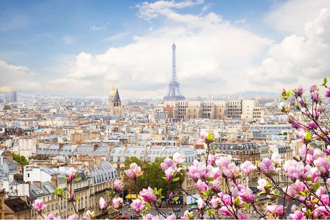 Paris Small Group Tour Including Champagne Lunch on the Eiffel Tower From London