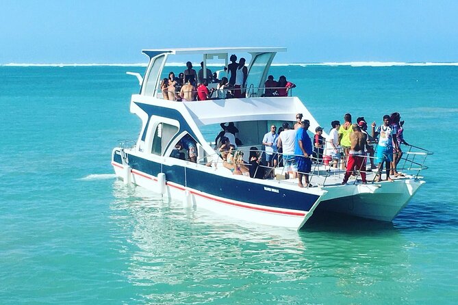 Party Boat / Catamaran Party In Punta Cana / Free Drinks