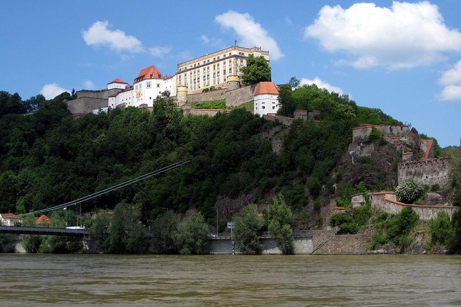 Passau - Castle Tour With Viewpoint Linde Battery & the St Georges Chapel