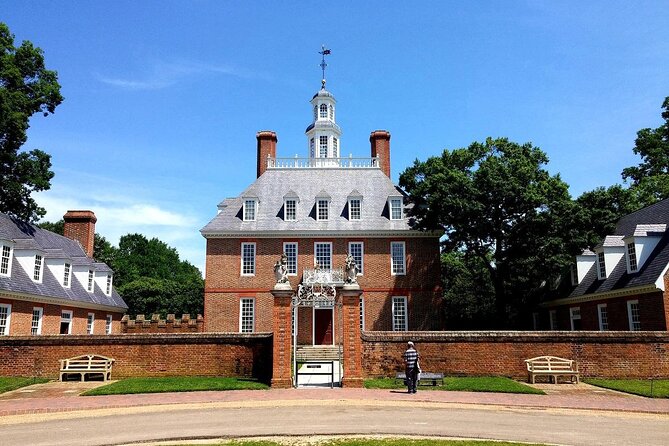 Patriots Tour of Colonial Williamsburg or Williamsburg 101