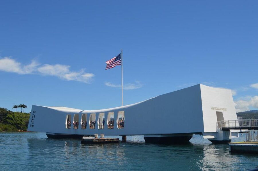 Pearl Harbor: USS Arizona Memorial & Battleship Missouri - Good To Know
