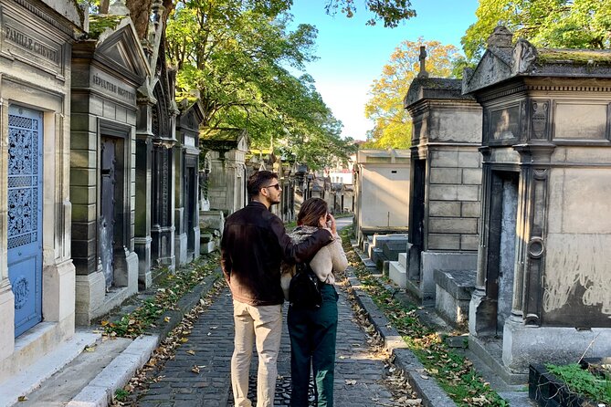 Pere Lachaise Cemetery Private Walking Tour - Good To Know