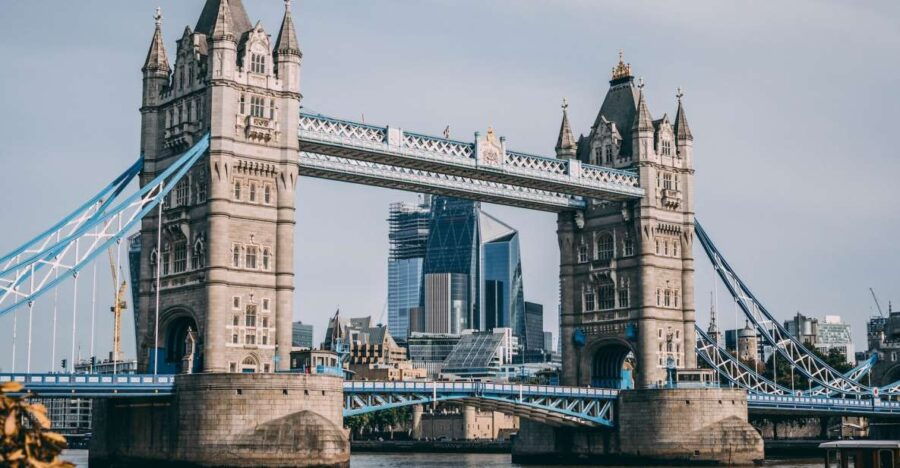 Photo Tour: London Famous City Landmarks - Good To Know