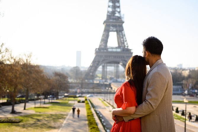 Photographer, Professional Photo Shoot - Eiffel Tower - Tour Details