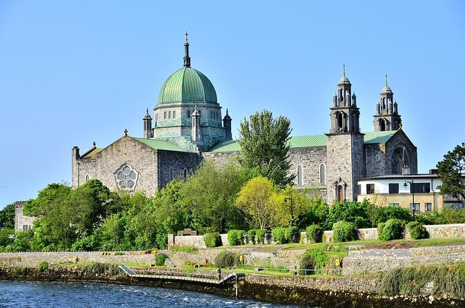 Photography Tour of Galway With an Instagram Influencer - Good To Know
