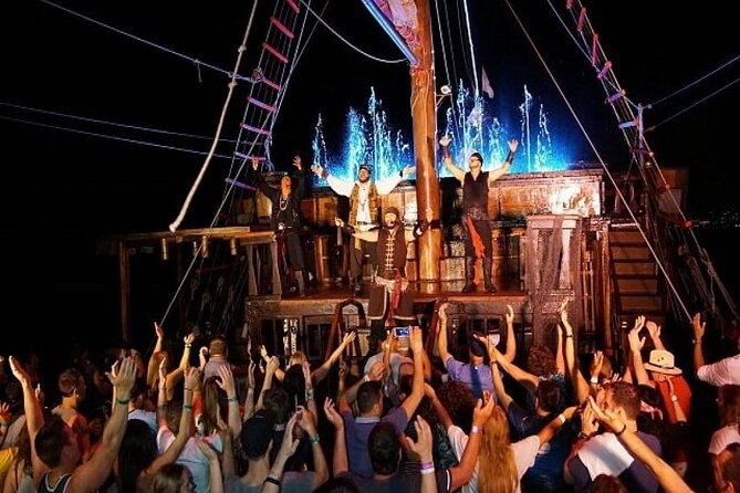 Pirate Ship Evening Dinner Cruise in Puerto Vallarta - Experience Details