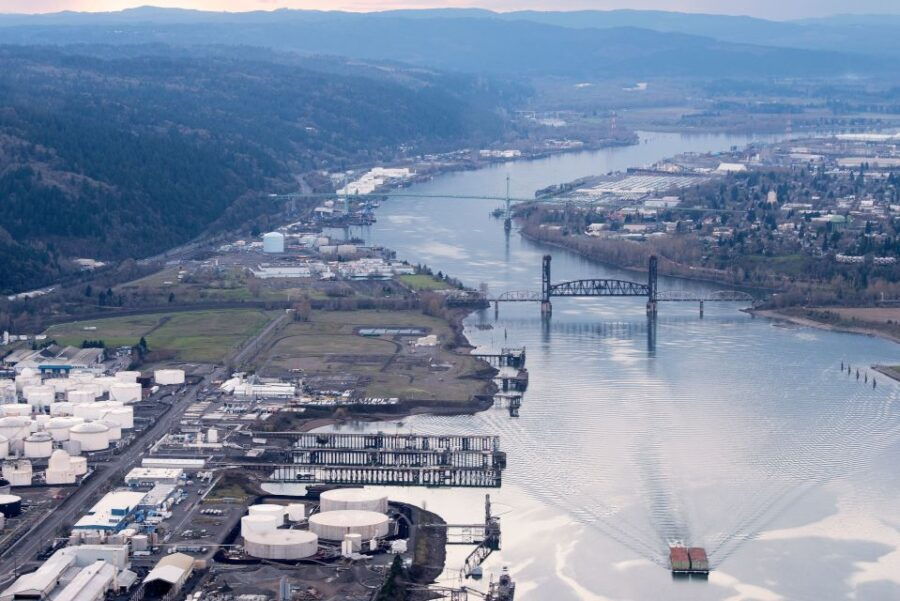 Portland: Downtown Helicopter Tour With Narration
