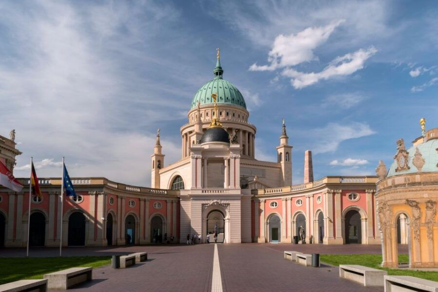 Potsdam: Express Walk With a Local in 60 Minutes
