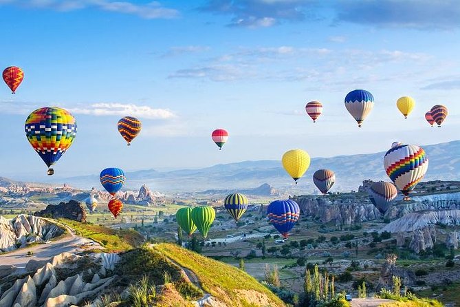 Pre-Sunrise Hot Air Balloon Flight With Underground City and Ihlara Valley Tour