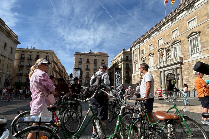 Private 3-Hour Barcelona Bike Tour: Highlights and Hidden Gems