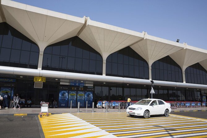Private Airport Transfer From Dubai to Hotels in Dubai
