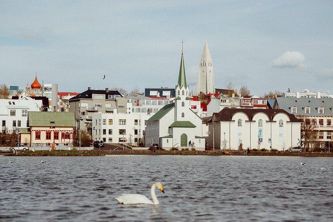 Private Airport Transfer From Keflavik Airport to Hotels in Reykjavik Area