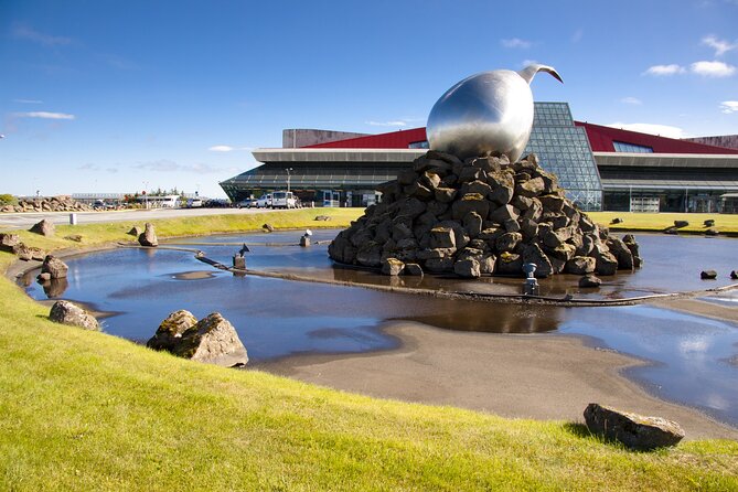 Private Airport Transfer From Keflavik to Reykjavik Capital