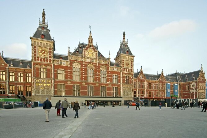 Private Amsterdam Introduction Walking Tour (Top Rated)