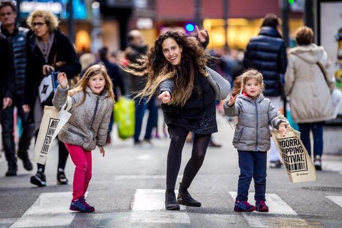 Private Andorra Tour : Sightseeing & Shopping Local Lunch