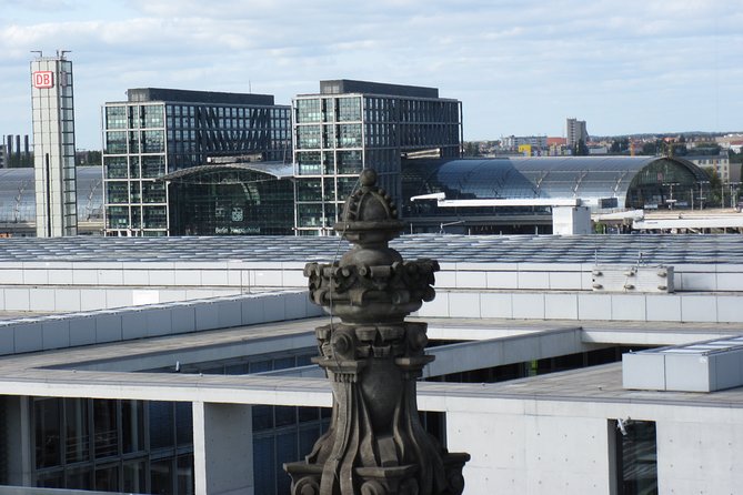 Private Architecture Tour Through New Berlin - Tour Details