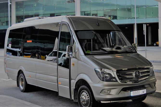 Private Arrival Transfer From Barcelona Airport to Sitges - Overview and Benefits