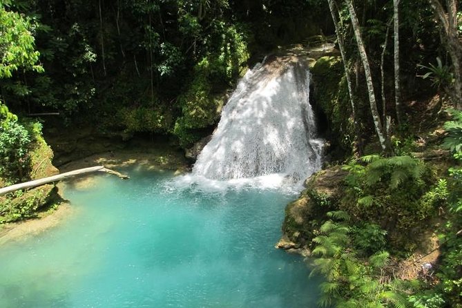[Private] Blue Hole & Secret Falls Tour With Entrance Fees