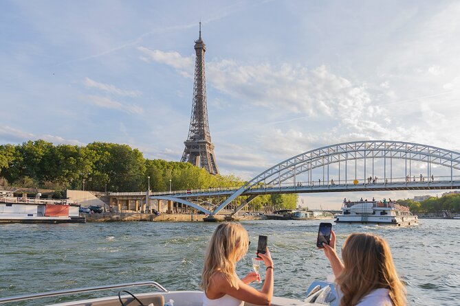 Private Boat Trip in Paris - Good To Know