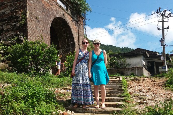 Private Car From Hue to Hoi an With English Speaking Driver
