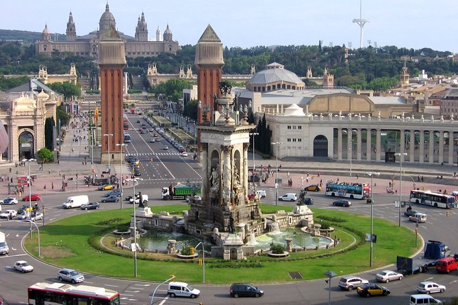 Private City Tour of Barcelona With Sagrada Familia Ticket - Good To Know