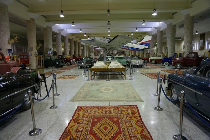 Private Combo Tour to Sheikh Faisal Museum and Camel Racing Track