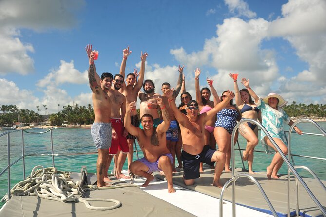 Private Cruise up to 12 Pleople