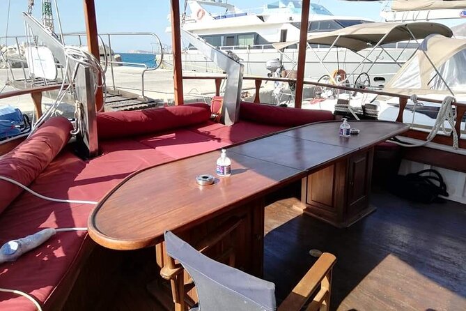 Private Cruise With Galatea(Paros,Antiparos,Despotiko,Bluelagoon)
