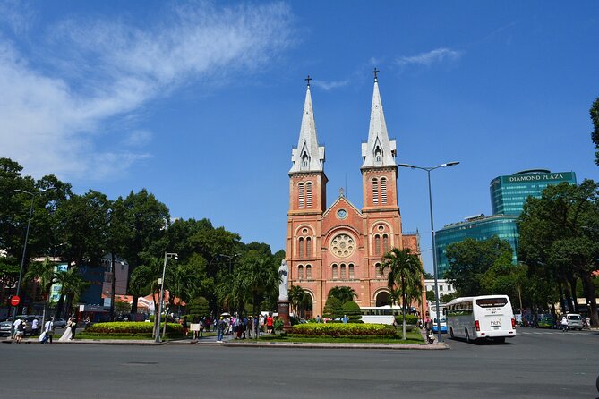 Private Custom Tour With a Local Guide in Hanoi