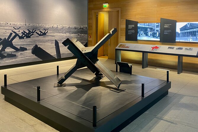 Private D-Day Omaha Pointe Du Hoc American Cemetery Caen Memorial - Paying Tribute at American Cemetery