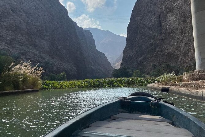 Private Day Trip to Wadi Shab and Bimmah Sinkhole - Scenic Beauty and Adventurous Activities