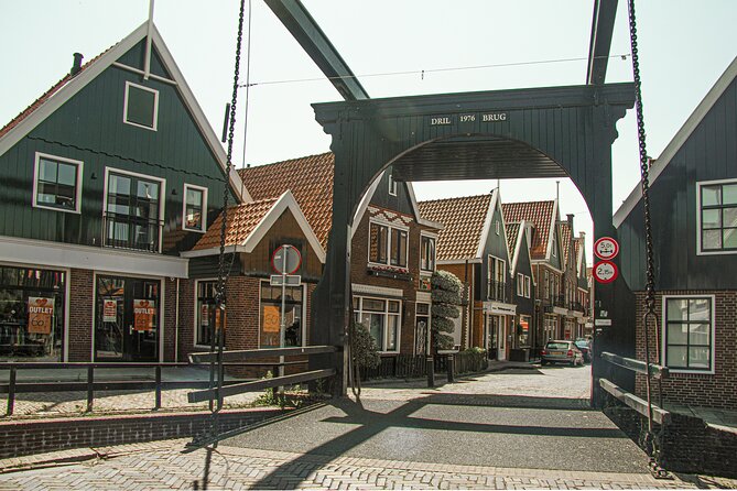 Private Day Trip Tour to Marken & Volendam With a Local - Itinerary Overview
