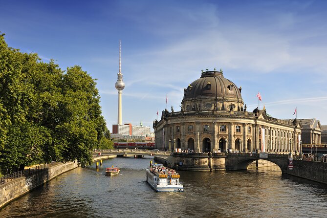 Private Deluxe Tour by Car With Meal at Reichstag, Wine & Chocolate Tastings - Pricing and Availability