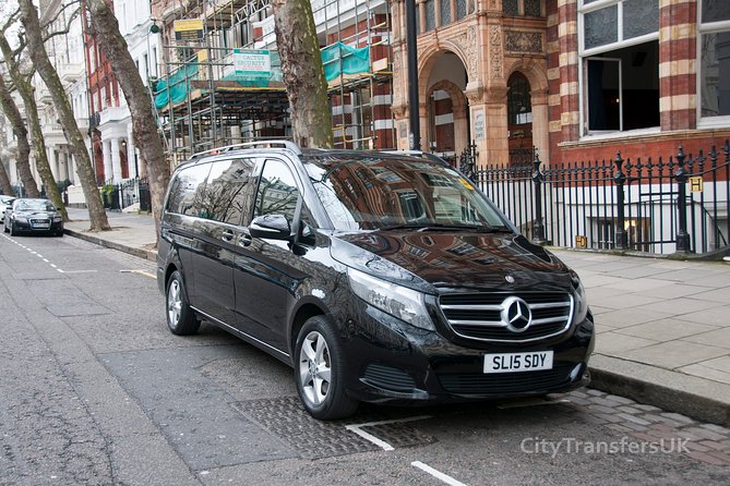 Private Edinburgh Arrival Transfer - Airport to Hotel / Accommodation