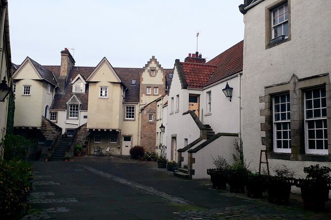 Private Edinburgh Old Town History Tour - Close Encounters