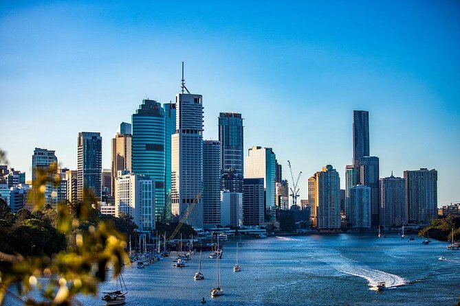 Private Helicopter Scenic Tour of Brisbane - 25min