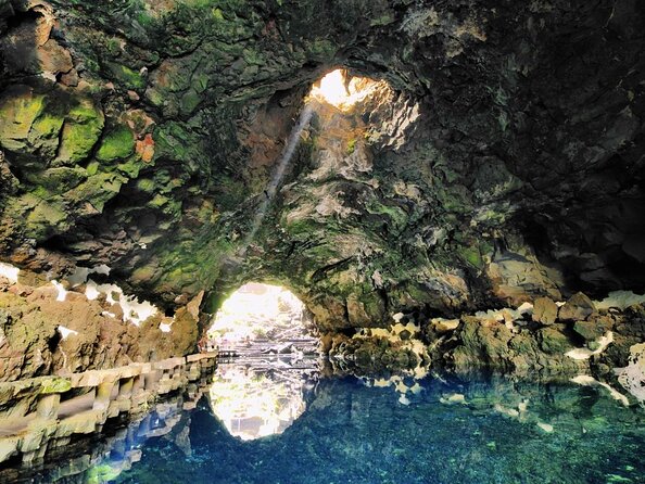 Private Luxury Full Day Timanfaya Tour, Jameos Del Agua and Cueva De Los Verdes