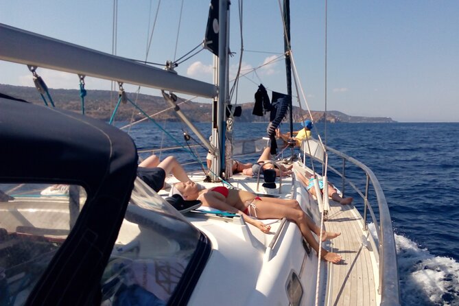 Private Luxury Sailing Cruise in Athens Riviera With Lunch