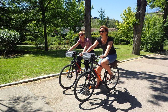 Private Madrid City Tour Bike or E-Bike Exclusive Guided Tour