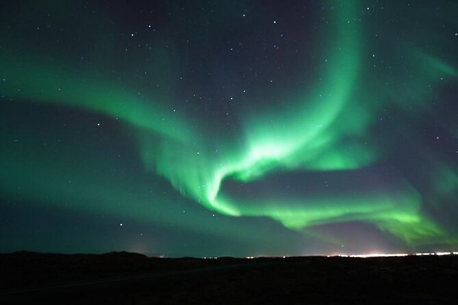 Private Northern Lights Tour With Hot Chocolate in Iceland - Good To Know