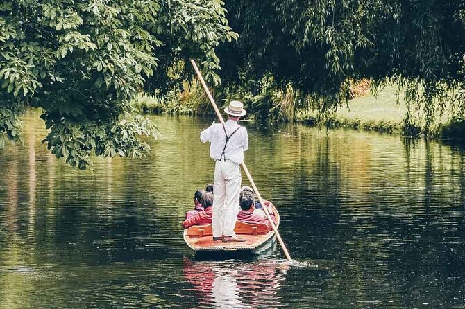 Private Oxford University Punting Tour