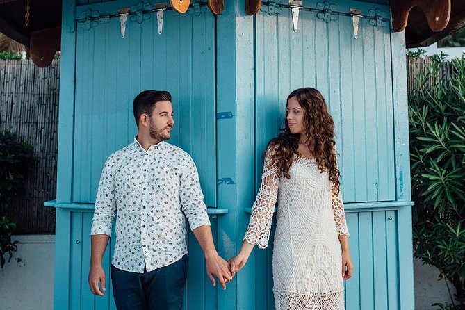 Private Photo Session With a Local Photographer in Cambrils - Date and Travelers