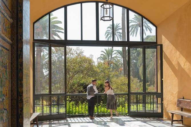 Private Photo Session With a Local Photographer in Seville - Pricing and Booking Details