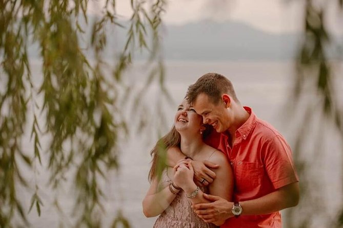 Private Photo Session With a Local Photographer in Vevey