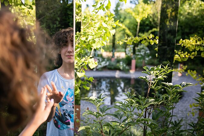 Private Photo Shoot in Amboise Castle Gardens - Overview and Experience