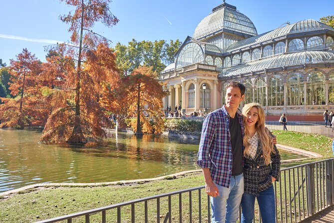 Private Professional Photoshoot in Retiro Park in Madrid