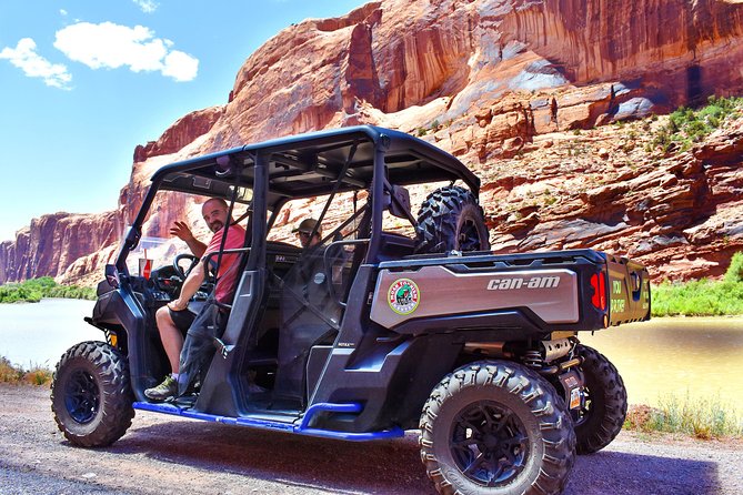 Private Scenic Petroglyph Tour in Moab